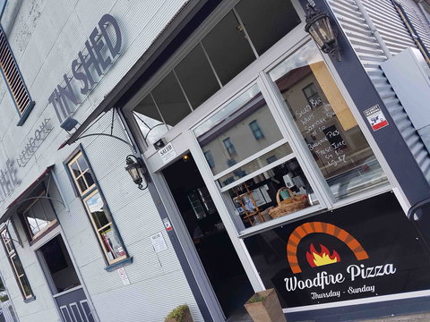 Salud @ The Lithgow Tin Shed - Tourism Canberra 0