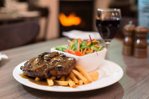 The Greenwood Hotel - Tourism Canberra 0