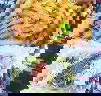 Doug's Seafood Cafe - Tourism Canberra