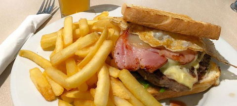 Leopold Sportsmans Club - Tourism Canberra 1
