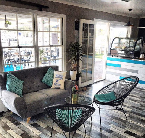 The Anchorage Cafe - Tourism Canberra 18