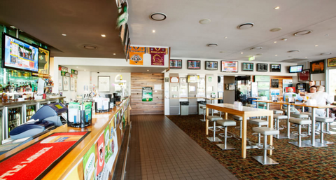 Pelican Waters Tavern - Tourism Canberra 1