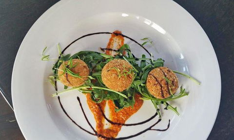 Lenny's On Lutwyche - Tourism Canberra 5