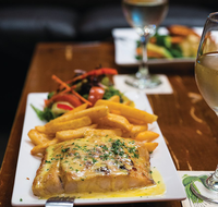 Dollys Bar  The Hibiscus Tavern - Tourism Canberra