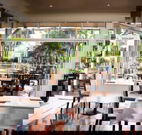Poolside Restaurant - Tourism Canberra