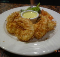 The Waters Edge - Tourism Canberra