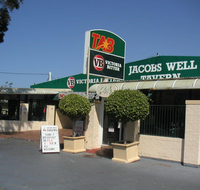 Jacobs Well Bayside Tavern - Tourism Canberra