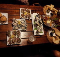 Cork  Bottle Old Perth Road - Tourism Canberra