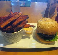 Grill'd Hillarys - Tourism Canberra