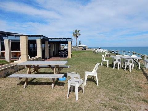 Seabird Tavern - Tourism Canberra 0