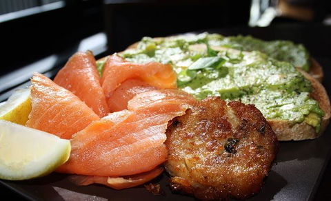 Village Lane Cafe & Wine Bar - Tourism Canberra 7