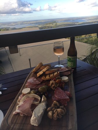 Clear Mountain QLD Tourism Canberra