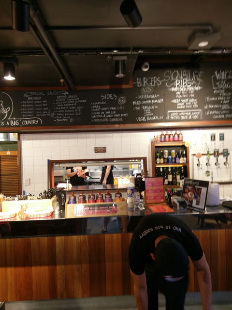 Big Roddy's Rippin' Rib Shack - Tourism Canberra 6