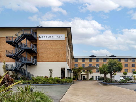 Mercure Brisbane Garden City - Tourism Canberra 0