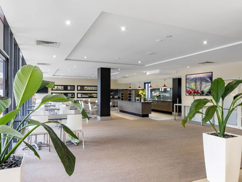 Mercure Brisbane Garden City - Tourism Canberra 16