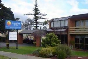 Essendon Motor Inn - Tourism Canberra 0