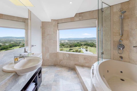RACV Royal Pines Resort - Tourism Canberra 3