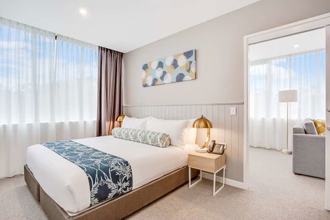 Mantra Southport Sharks - Tourism Canberra 13