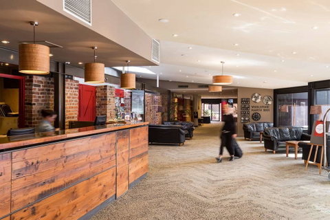 The Old Woolstore Apartment Hotel - Tourism Canberra 1