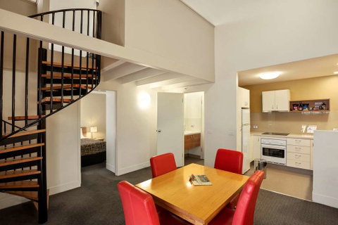 The Old Woolstore Apartment Hotel - Tourism Canberra 13