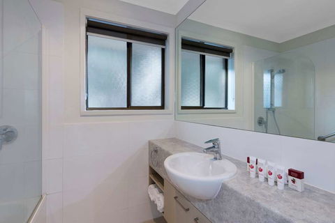 Club Wyndham Seven Mile Beach-Trademark - Tourism Canberra 8