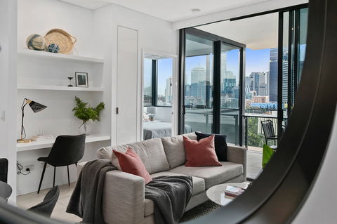 Arise On Hope Street - Tourism Canberra 1