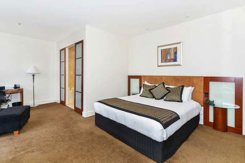 Peppers Waymouth Hotel - Tourism Canberra 1