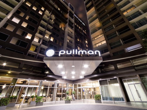 Pullman Adelaide - Tourism Canberra 0