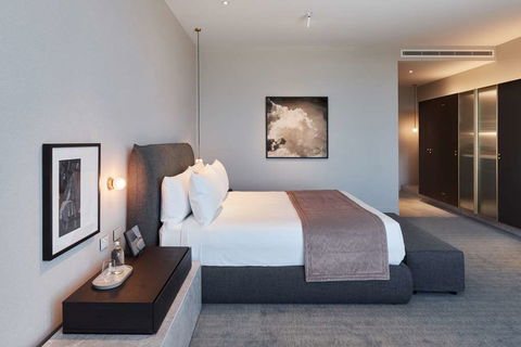 Eos By SkyCity - Tourism Canberra 6