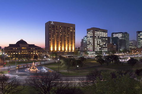 Hilton Adelaide - Tourism Canberra 0