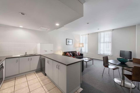 Franklin Central Apartments - Tourism Canberra 11
