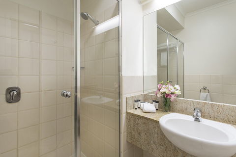 Hotel Grand Chancellor On Currie - Tourism Canberra 5