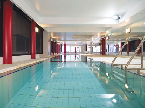 Oaks Horizons Hotel - Tourism Canberra 3