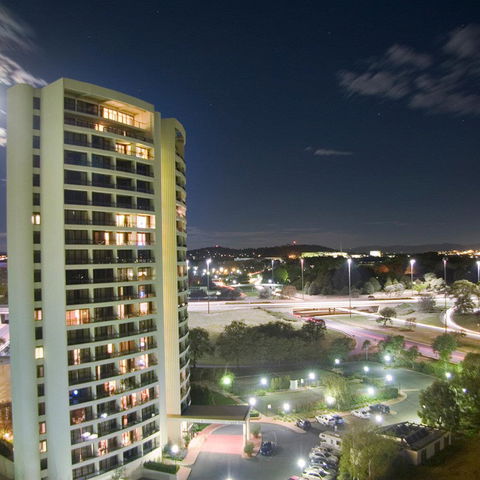BreakFree Capital Tower - Tourism Canberra 0