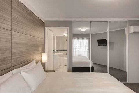 Adina Serviced Apartments James Court - Tourism Canberra 10