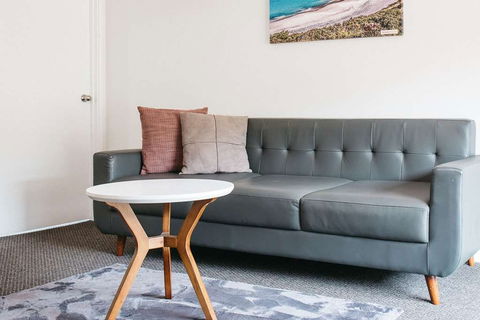 Quality Suites Banksia Gardens - Tourism Canberra 5