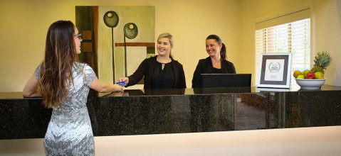 Best Western Plus Hovell Tree Inn - Tourism Canberra 0