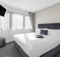 Meriton Suites Kent Street - Tourism Canberra