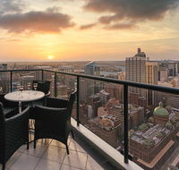Meriton Suites Pitt Street - Tourism Canberra