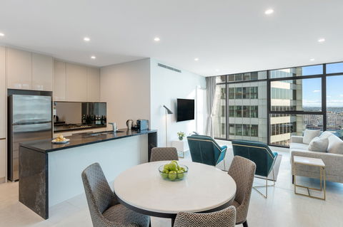 Meriton Suites Sussex Street, Sydney - Tourism Canberra 5