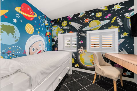 Holiday Inn Darling Harbour - Tourism Canberra 12