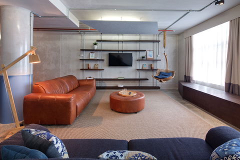 Zara Tower Serviced Apartments - Tourism Canberra 3