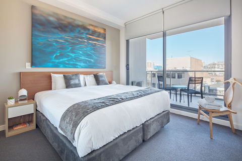 Zara Tower Serviced Apartments - Tourism Canberra 13