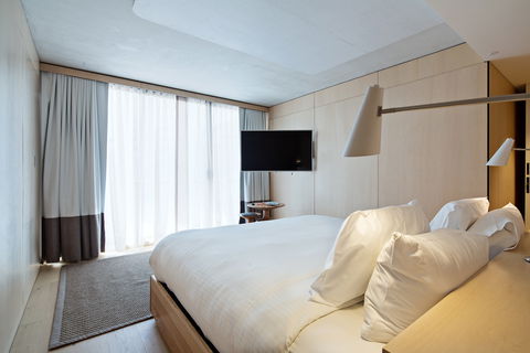 Zara Tower Serviced Apartments - Tourism Canberra 17