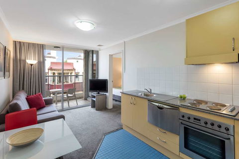 Nesuto Chippendale Sydney Apt Hotel - Tourism Canberra 6