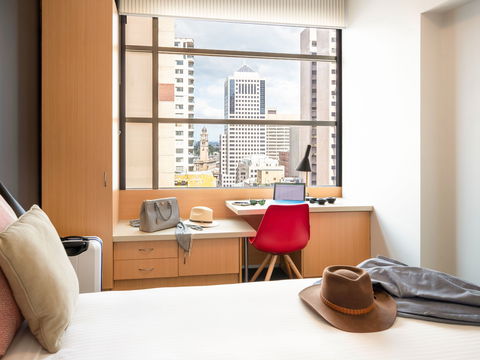 Hotel Ibis World Square - Tourism Canberra 6