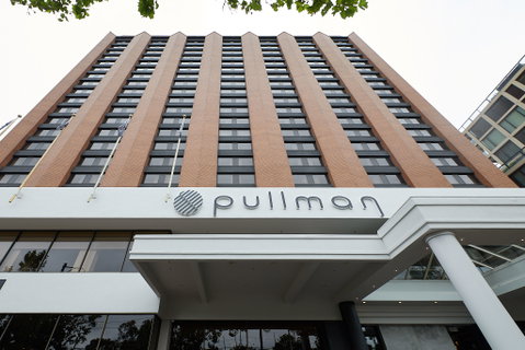 Pullman Melbourne on the Park - Tourism Canberra 0