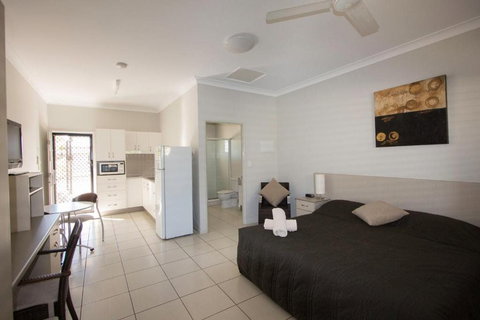 Western Gateway Motel - Tourism Canberra 2
