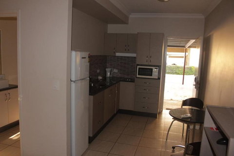 Western Gateway Motel - Tourism Canberra 12