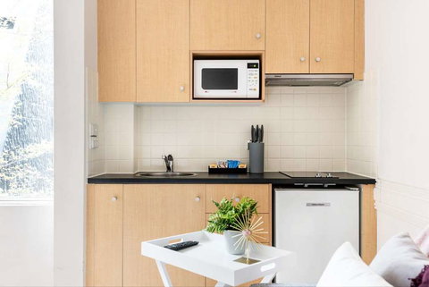Melbourne Kew Central Apartment Hotel - Tourism Canberra 4